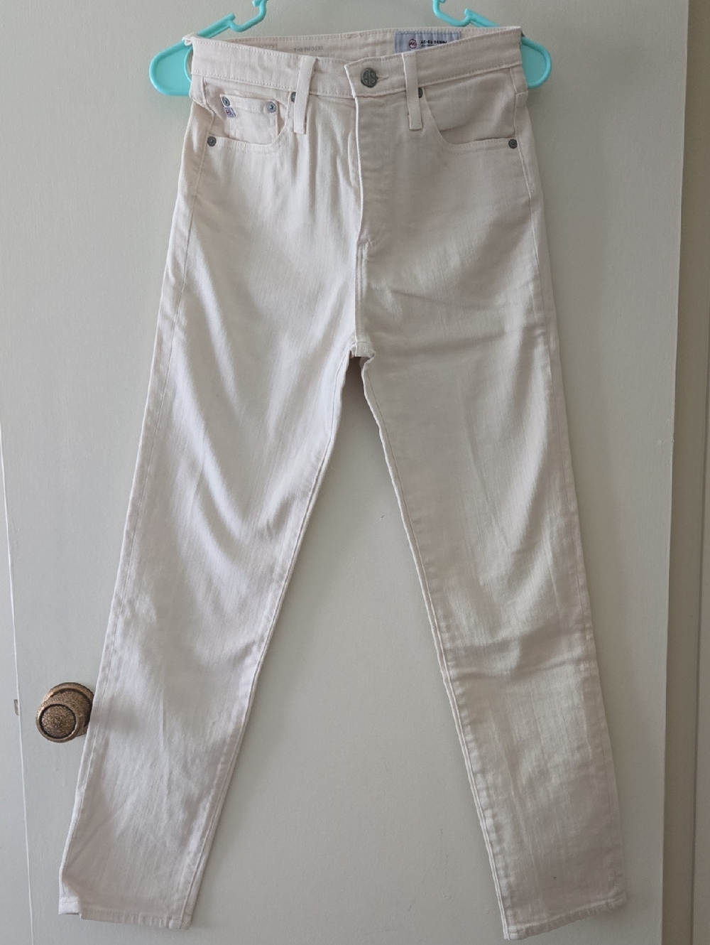 Ag Adriano Goldschmied Cream Tapered Jeans 26